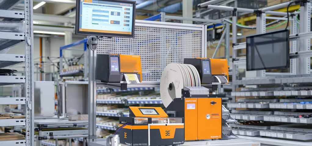 Smart Cabinet: Semi-automatic wire processing with the highly flexible Wire Processing Center